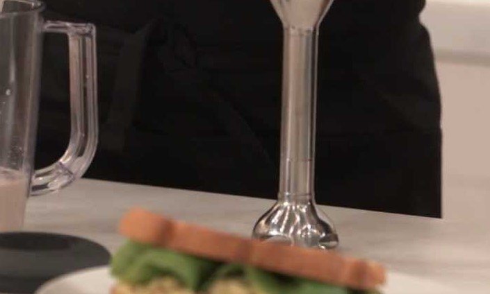 how to charge kitchenaid immersion blender