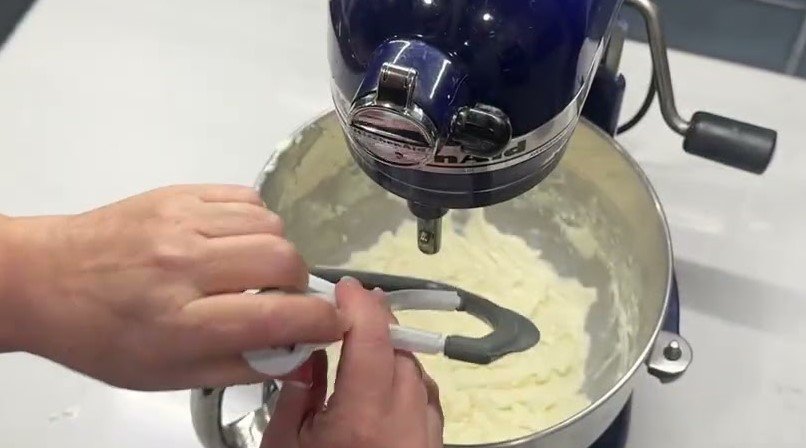 What Is a Paddle Attachment for a Kitchenaid Mixer
