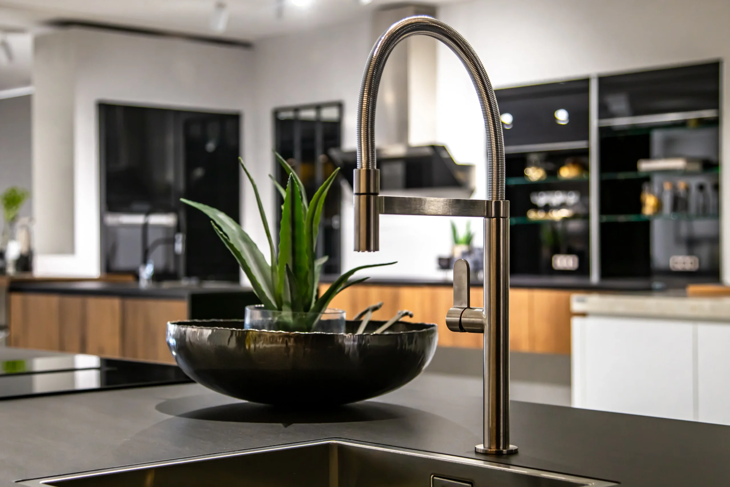 The 11 Best Kitchen Faucets Tested in 2024